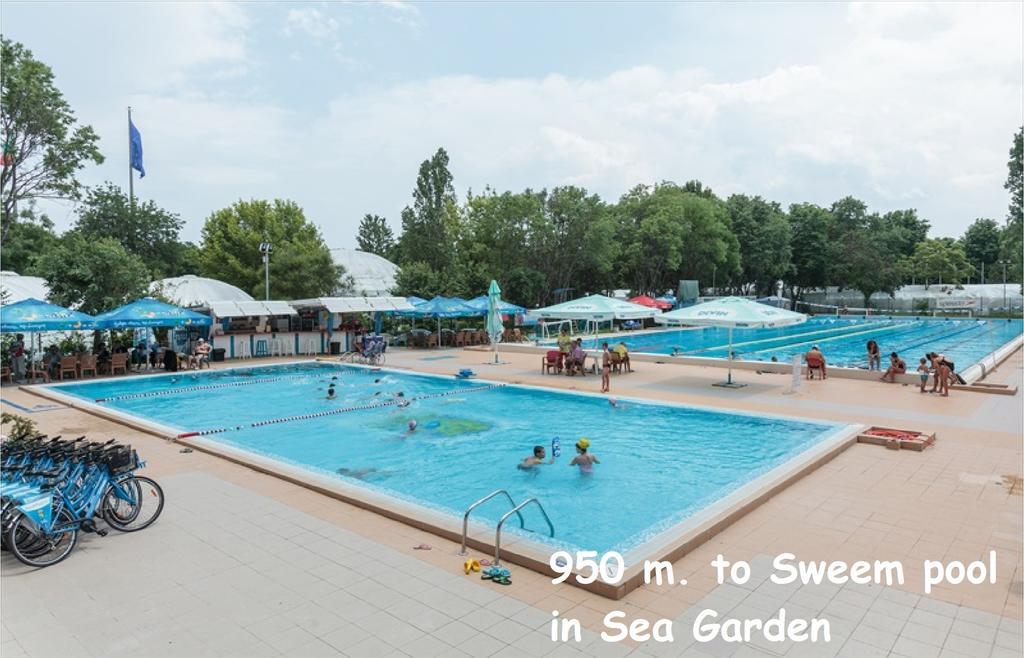 4U Apartment Burgas Stad Buitenkant foto