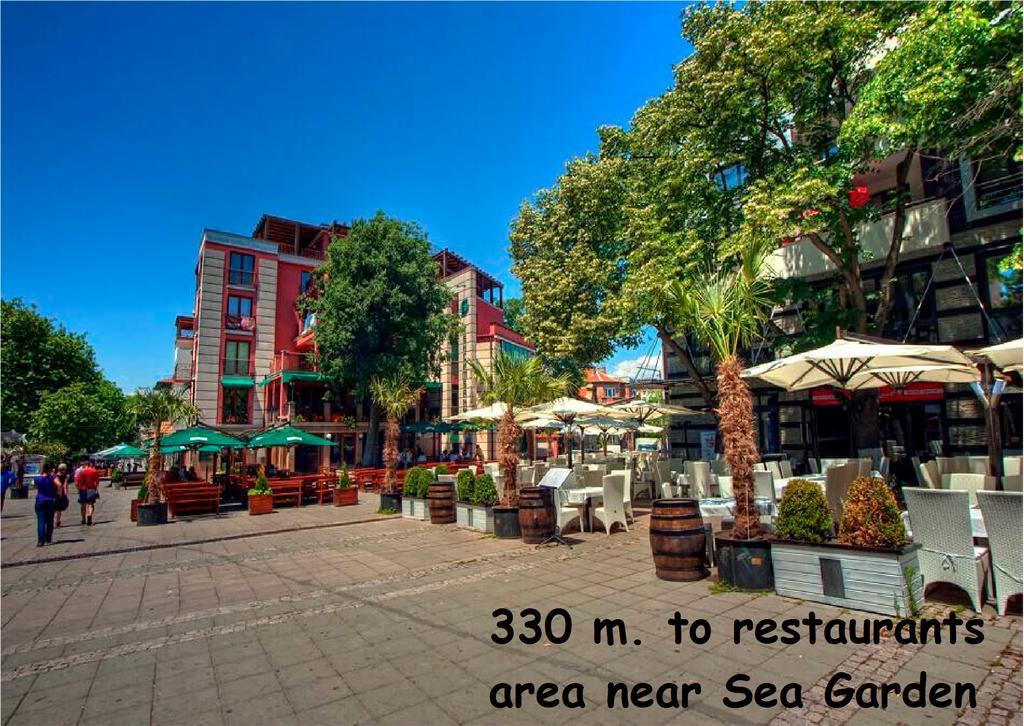 4U Apartment Burgas Stad Buitenkant foto