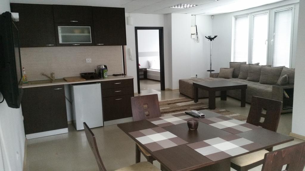 4U Apartment Burgas Stad Buitenkant foto
