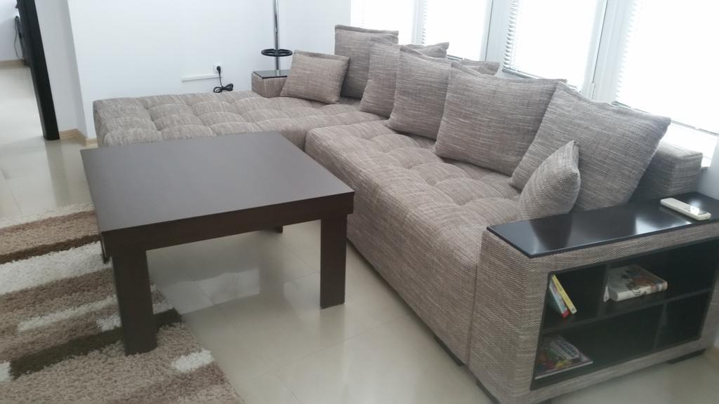 4U Apartment Burgas Stad Buitenkant foto